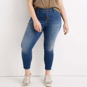 NWT 9" Mid-Rise Skinny Crop Jeans: Button-Front TENCEL™ Denim Edition, Size 31